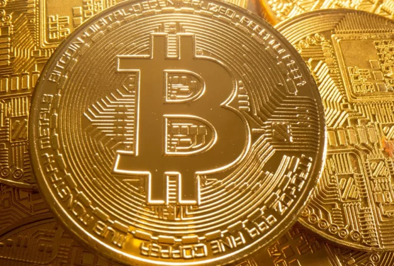 [3 MENSONGES] le Bitcoin vs les timbres